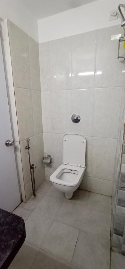 La Riviera Suites Hyderabad Eksteriør billede